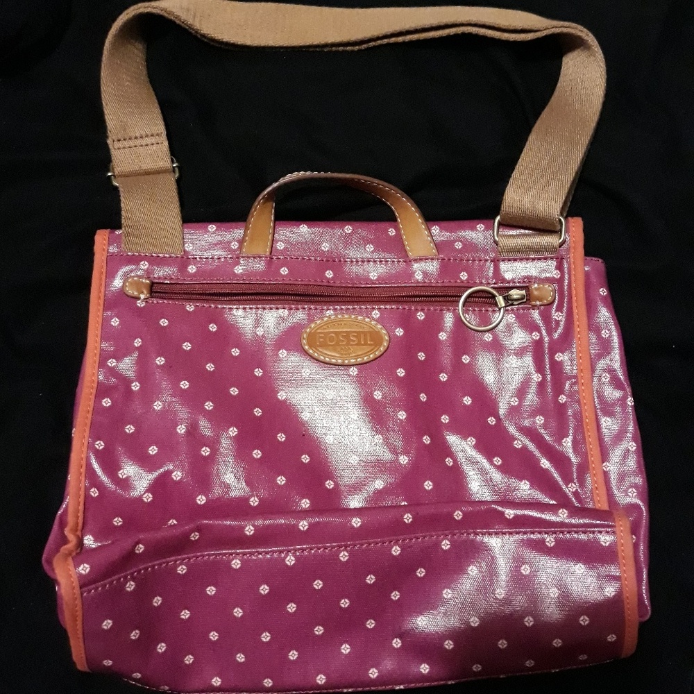 Authentic fossil messenger bag w/ matching wallet